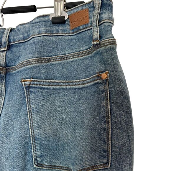 Judy Blue Yard Work Cross Over High Rise Medium Blue Wash Relaxed Fit, Size 18W - Picture 13 of 16